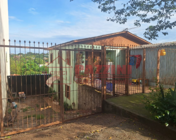 CASA MISTA  À VENDA 